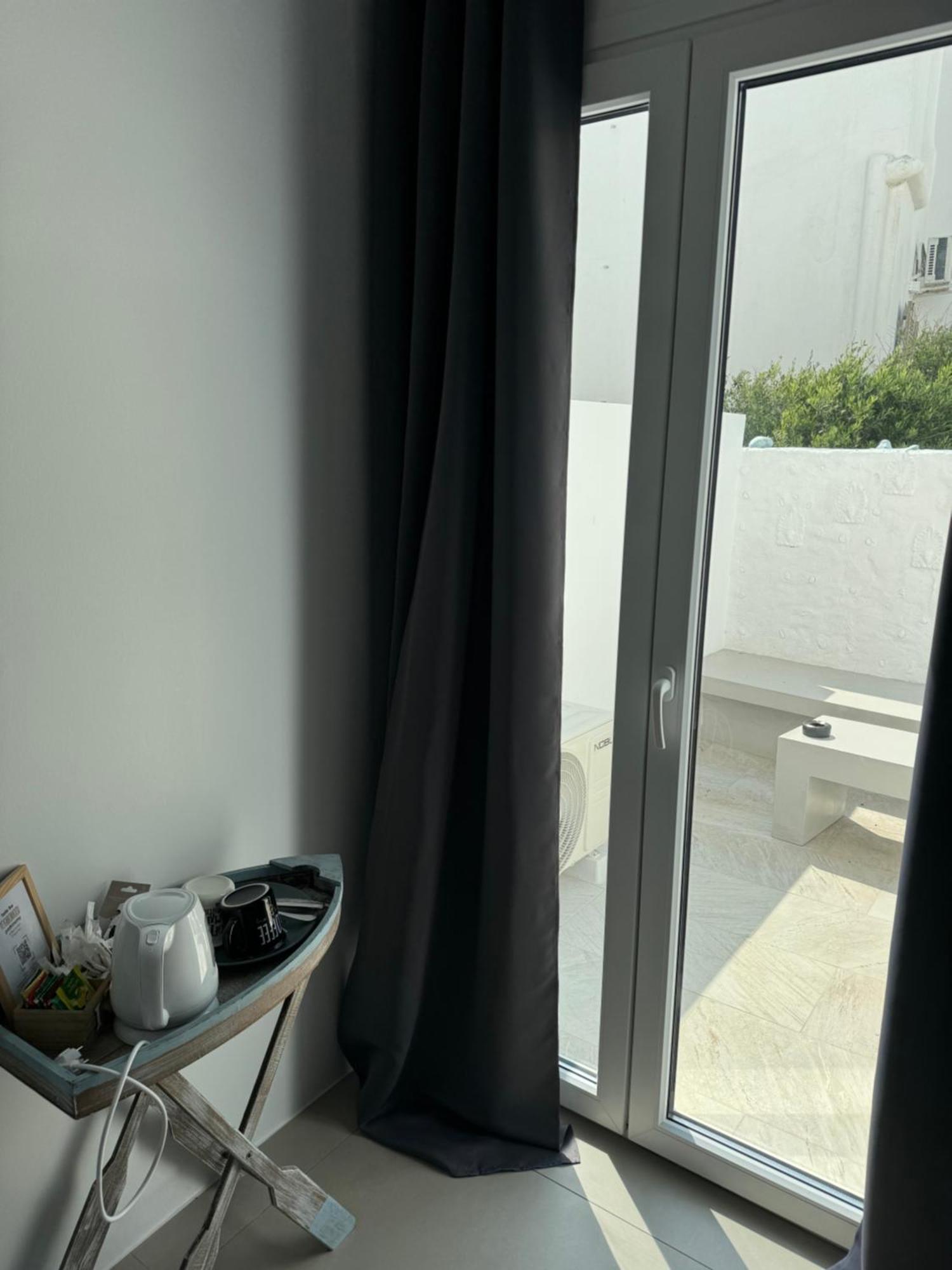 Madaky Hotel Науса Экстерьер фото